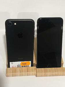 APPLE iPhone 7 128GB NOIR (7100)